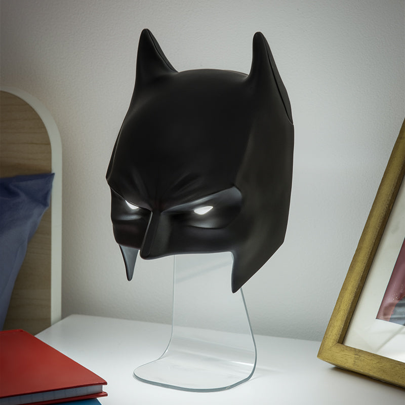 מנורה בצורת מסכת BATMAN