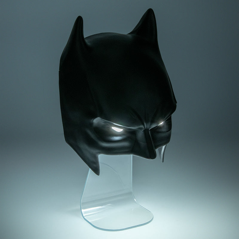מנורה בצורת מסכת BATMAN